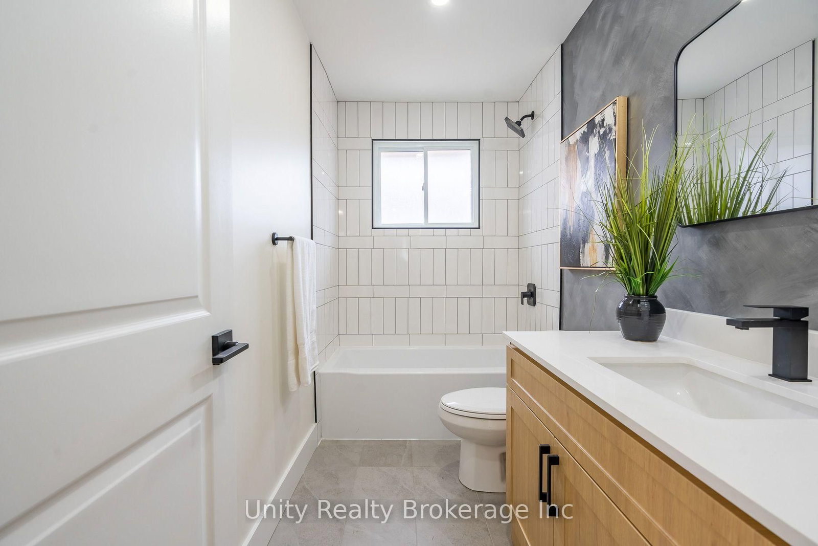 23 Tyrone Drive • Hamilton, ON photo 22