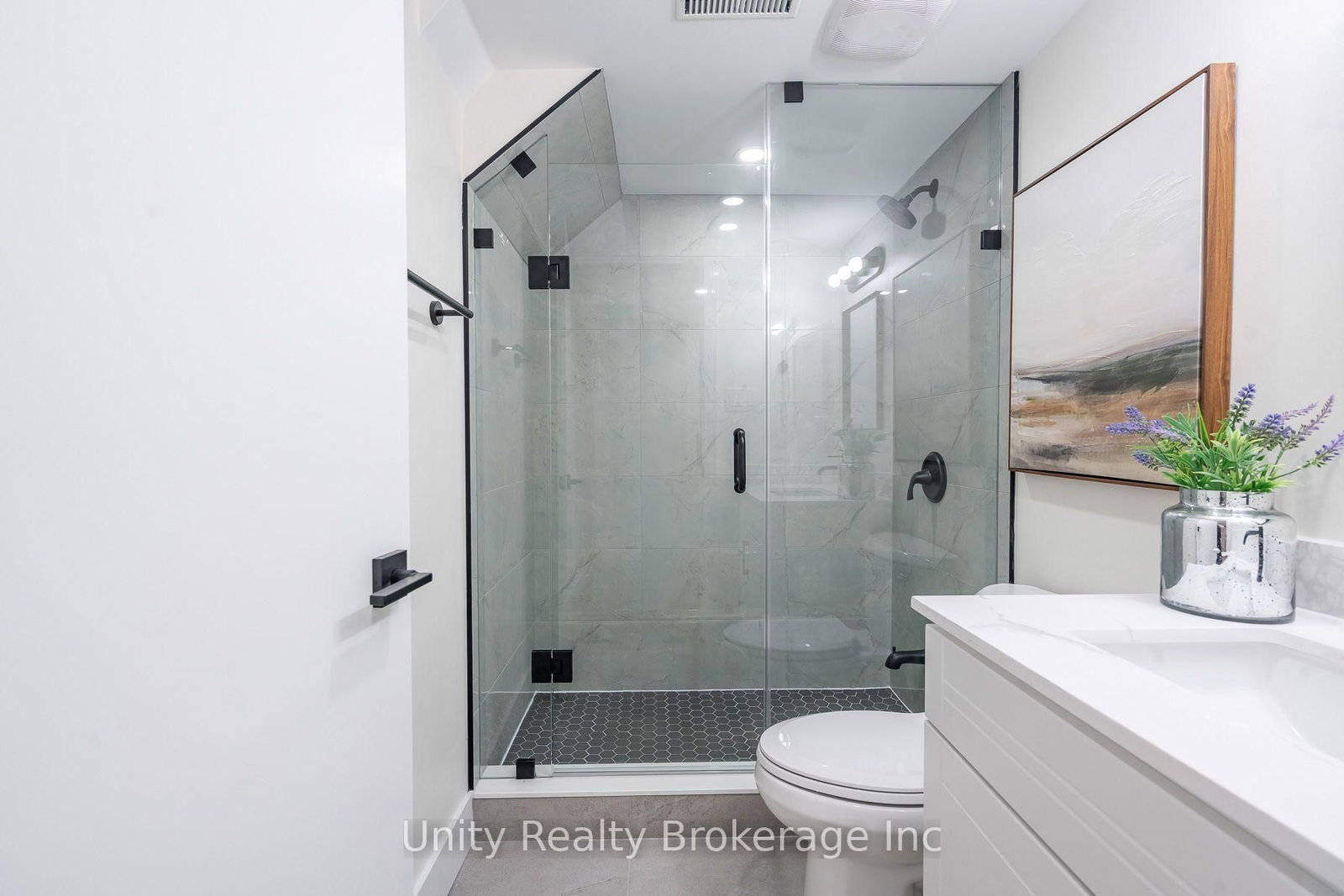 23 Tyrone Drive • Hamilton, ON photo 27