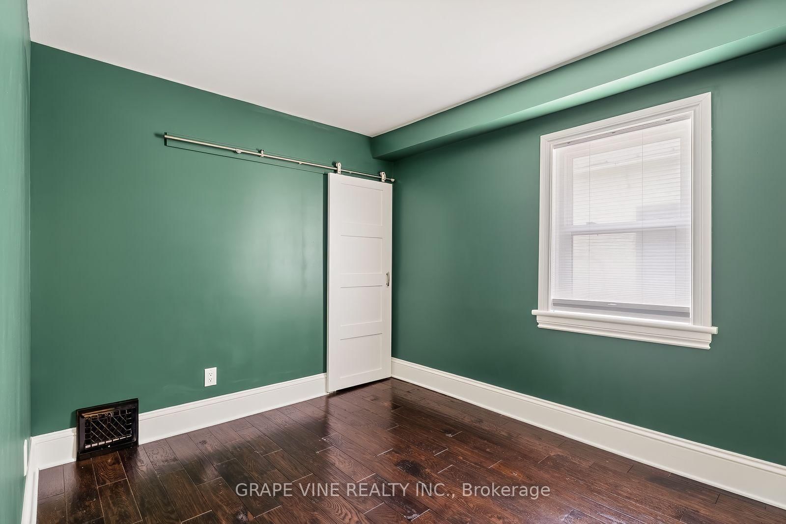 31 Westmount Avenue • Ottawa, ON photo 28