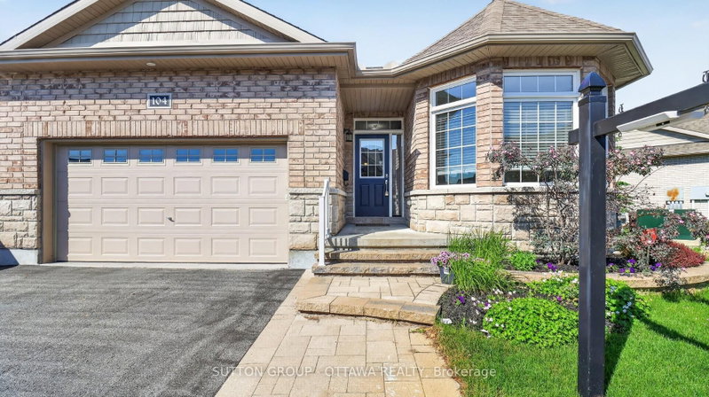 104 Passageway Private