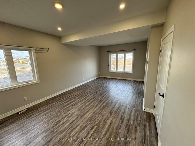 1 Upper - 8196 Mcleod Road