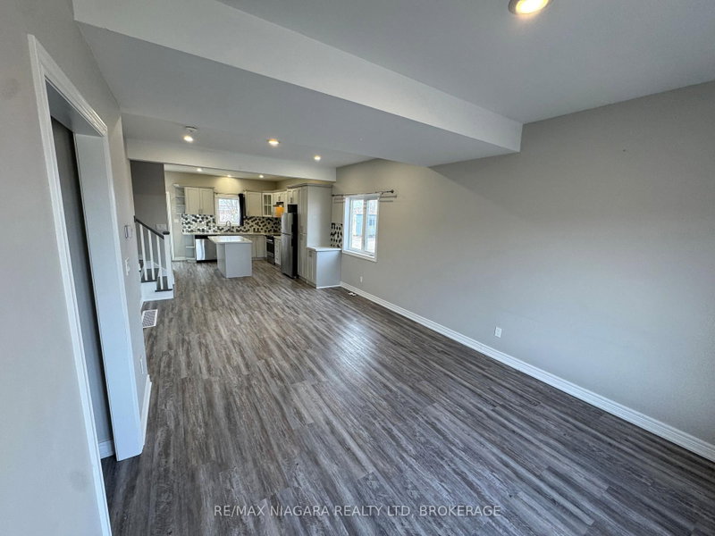 1 Upper - 8196 Mcleod Road