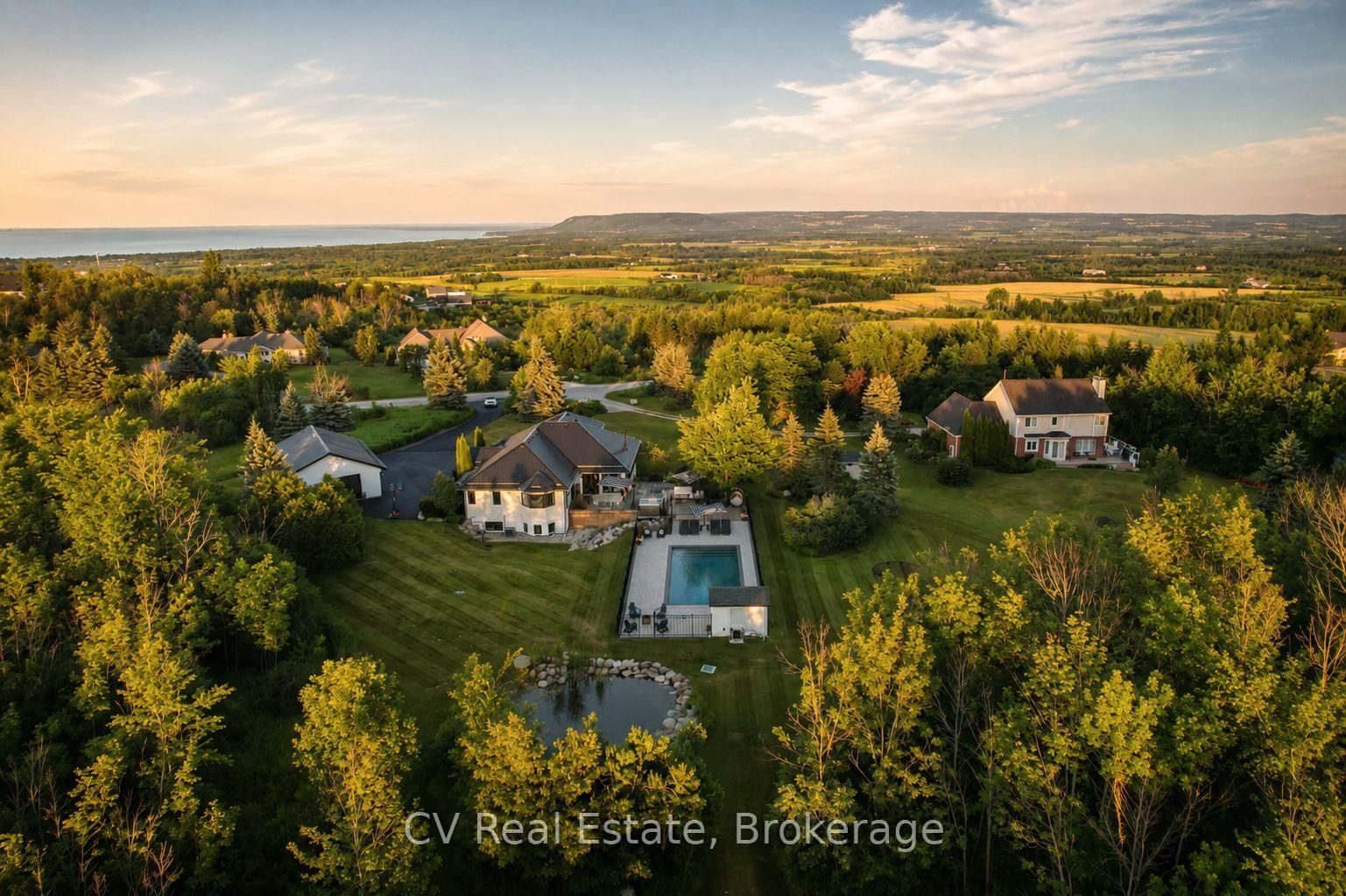 104 Ridgecrest Lane • Meaford, ON photo 4
