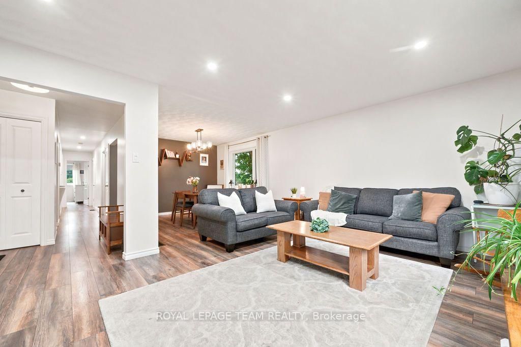 438 N Raglan Street • Renfrew, ON photo 6