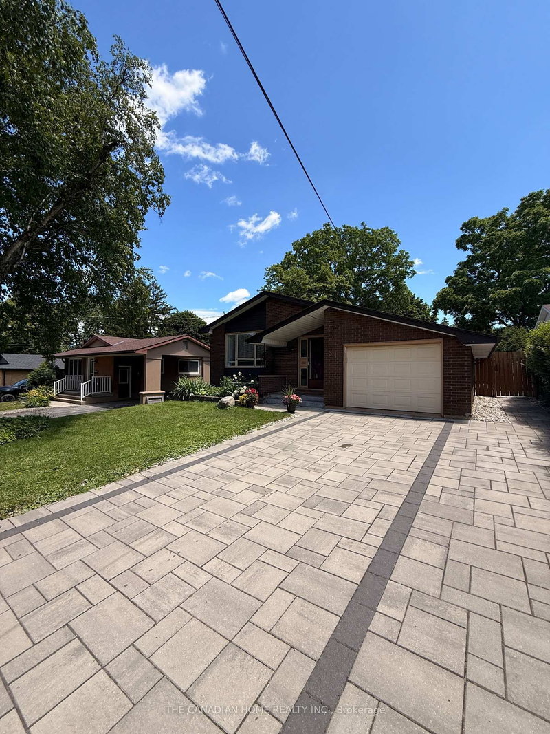 home for lease on Lower-31 Brenlyn Court