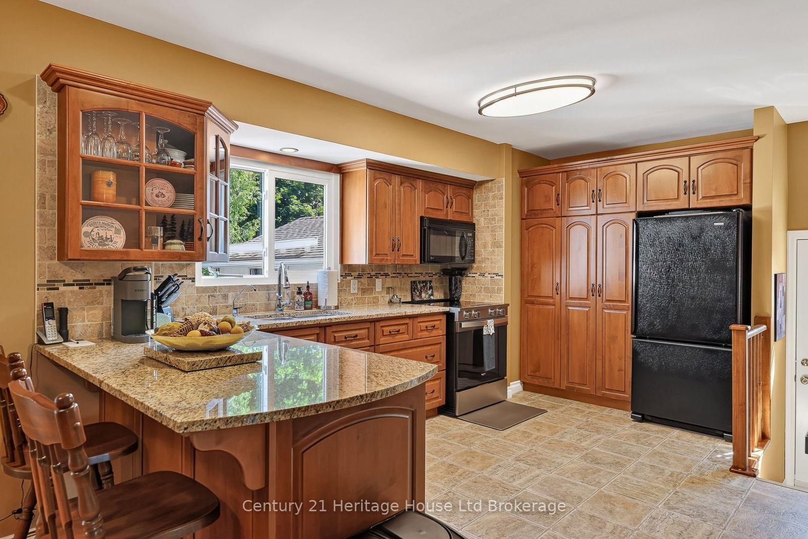 803 Gladstone Drive • Woodstock, ON photo 15
