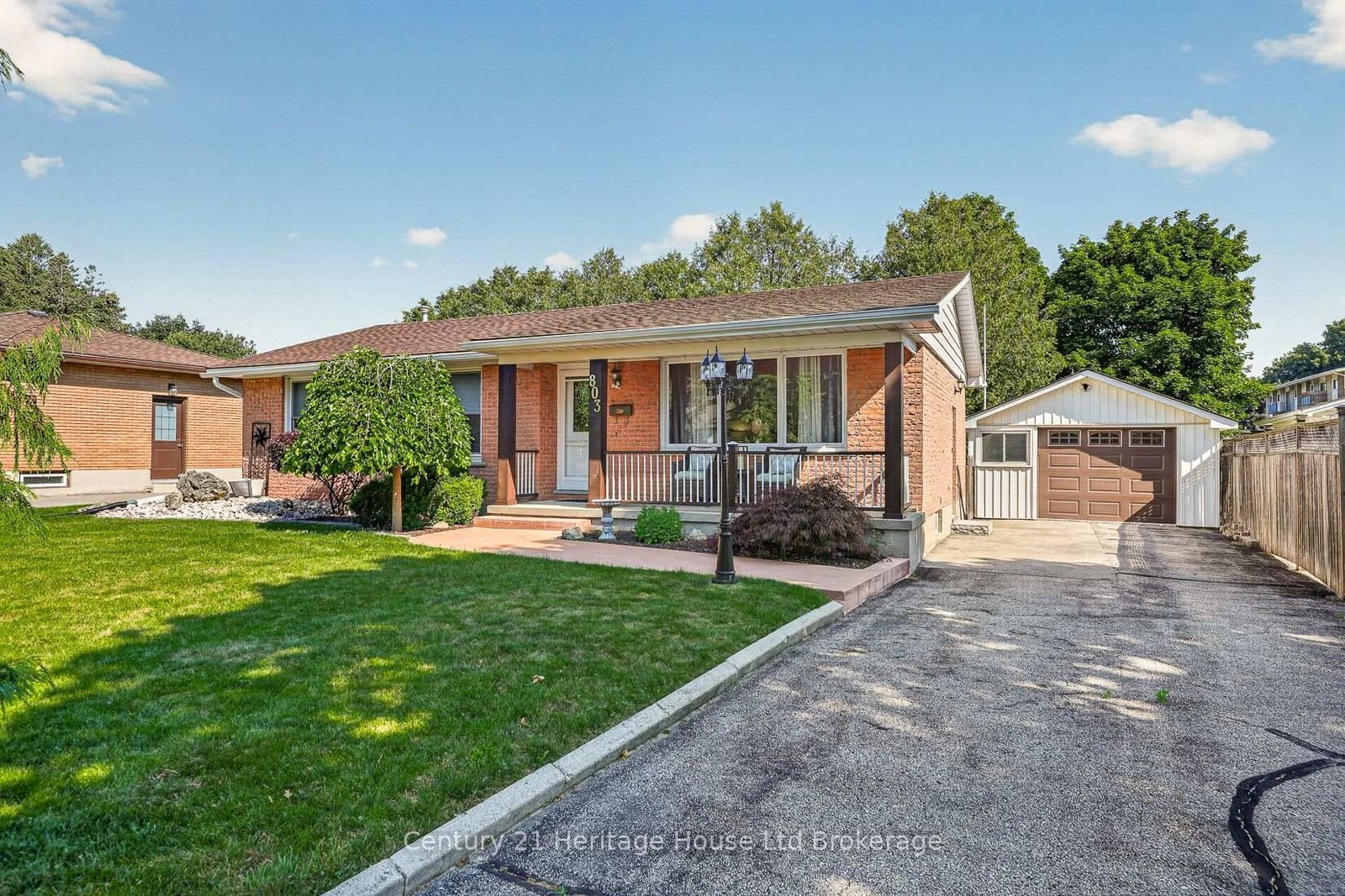 803 Gladstone Drive • Woodstock, ON photo 9