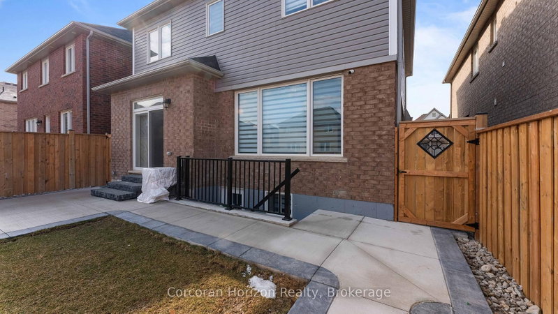 Lower - 9 Price Street