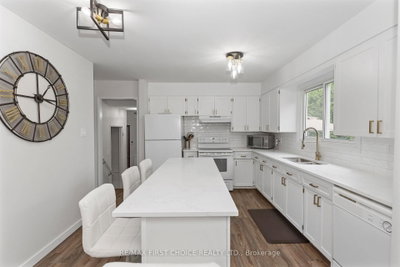 386 Lambton Place — more photos