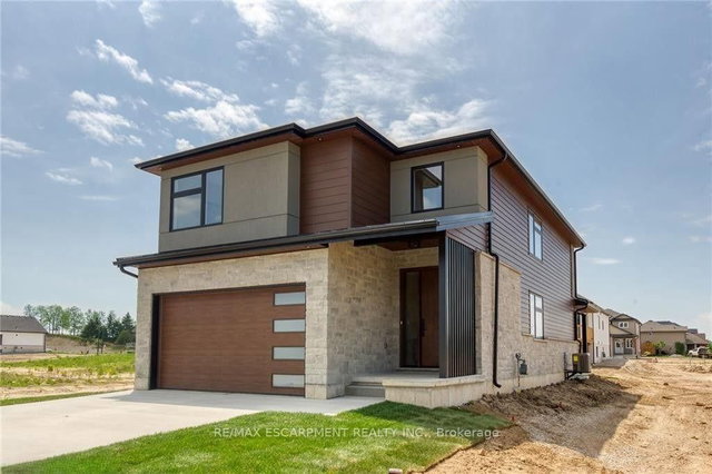 92 Craddock Boulevard