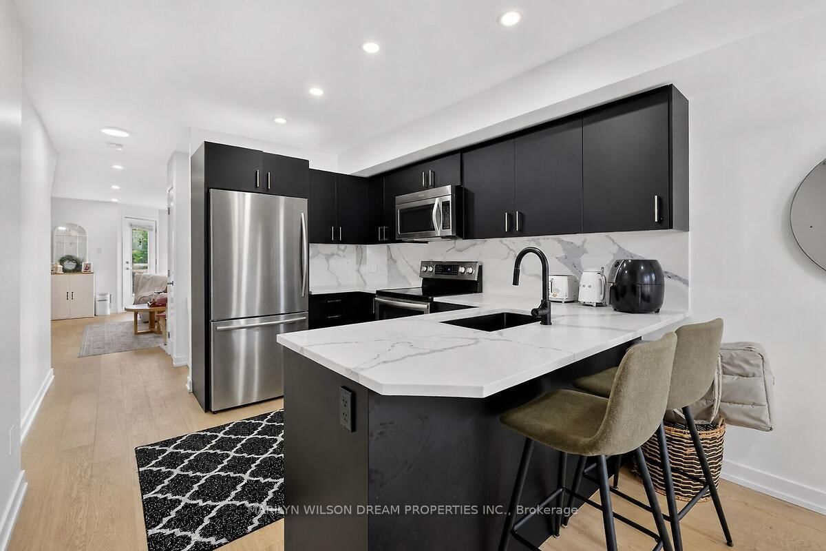 4522 Innes Road • #D • Ottawa, ON photo 12