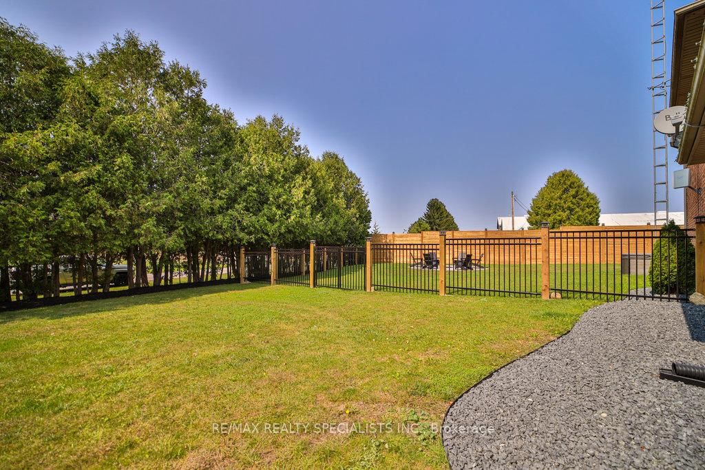 1467 Norfolk County 19 Road • Norfolk, ON photo 32
