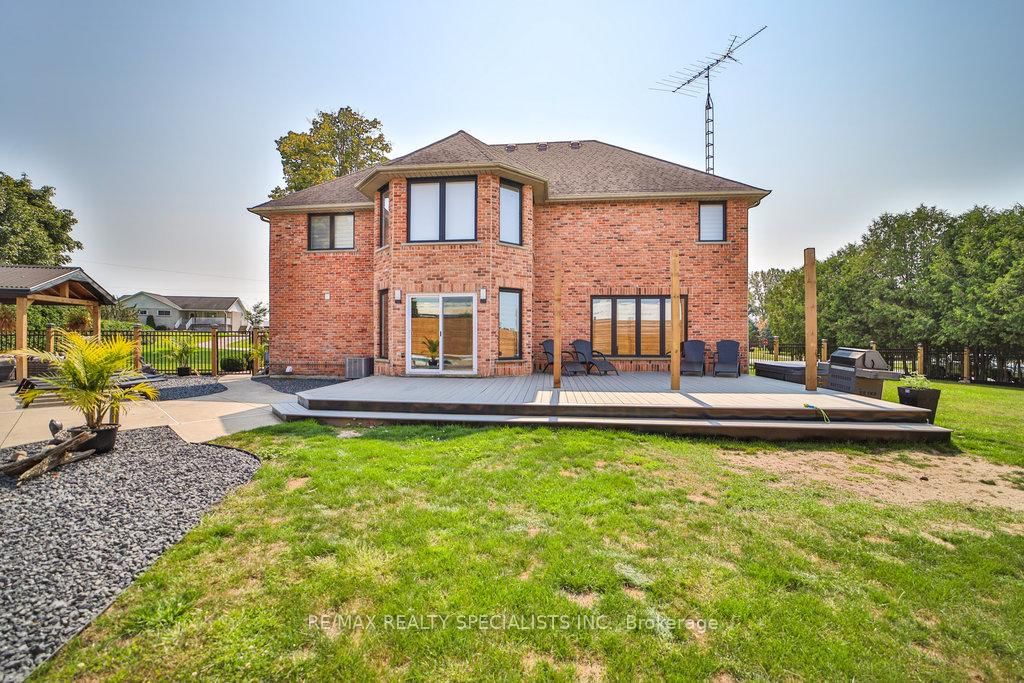 1467 Norfolk County 19 Road • Norfolk, ON photo 34