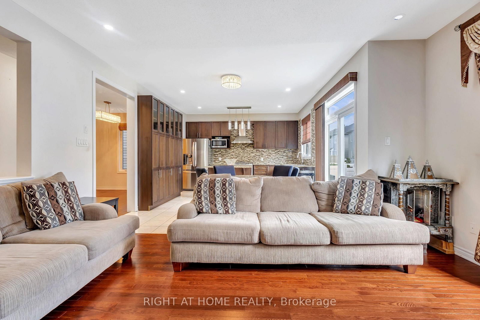 209 Rivertree Street • Ottawa, ON photo 20
