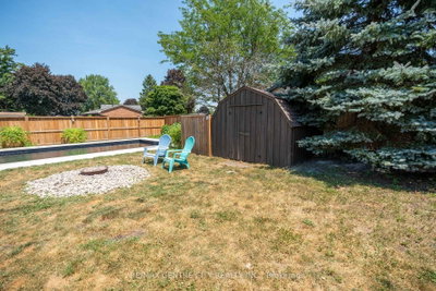 140 Oakwood Place • Thames Centre, ON photo 8