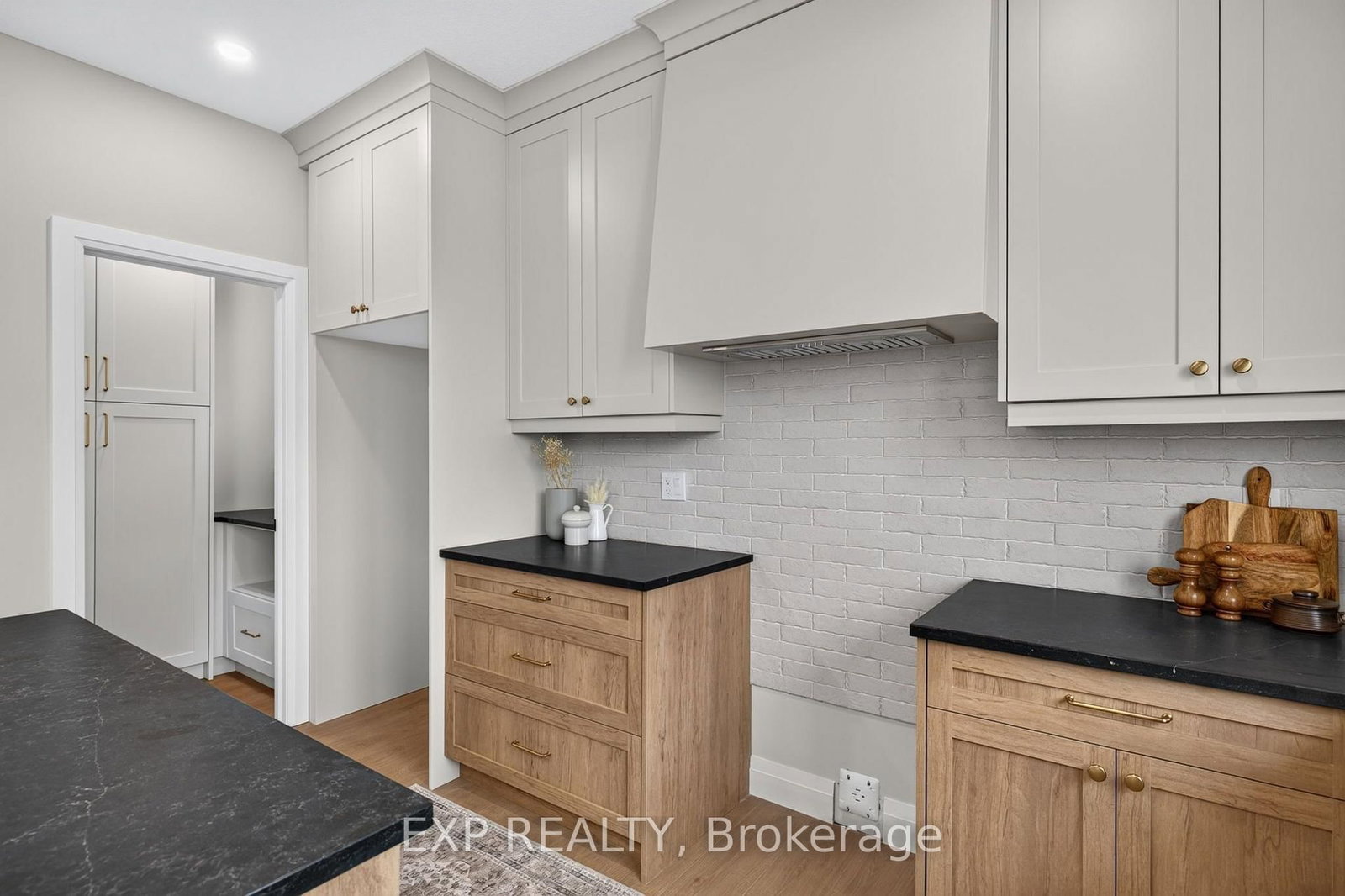 6 Sullivan Street • South Huron, ON photo 22