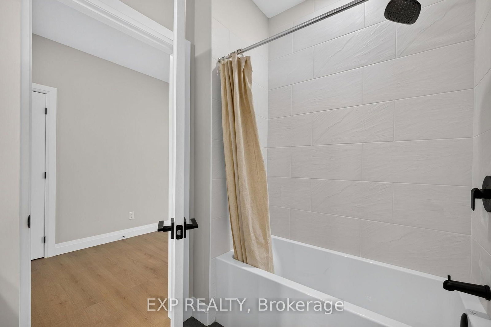 6 Sullivan Street • South Huron, ON photo 9