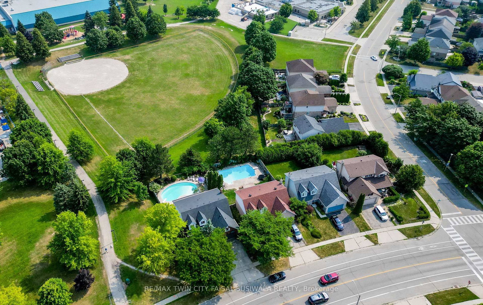 341 Cooper Street • Cambridge, ON photo 12