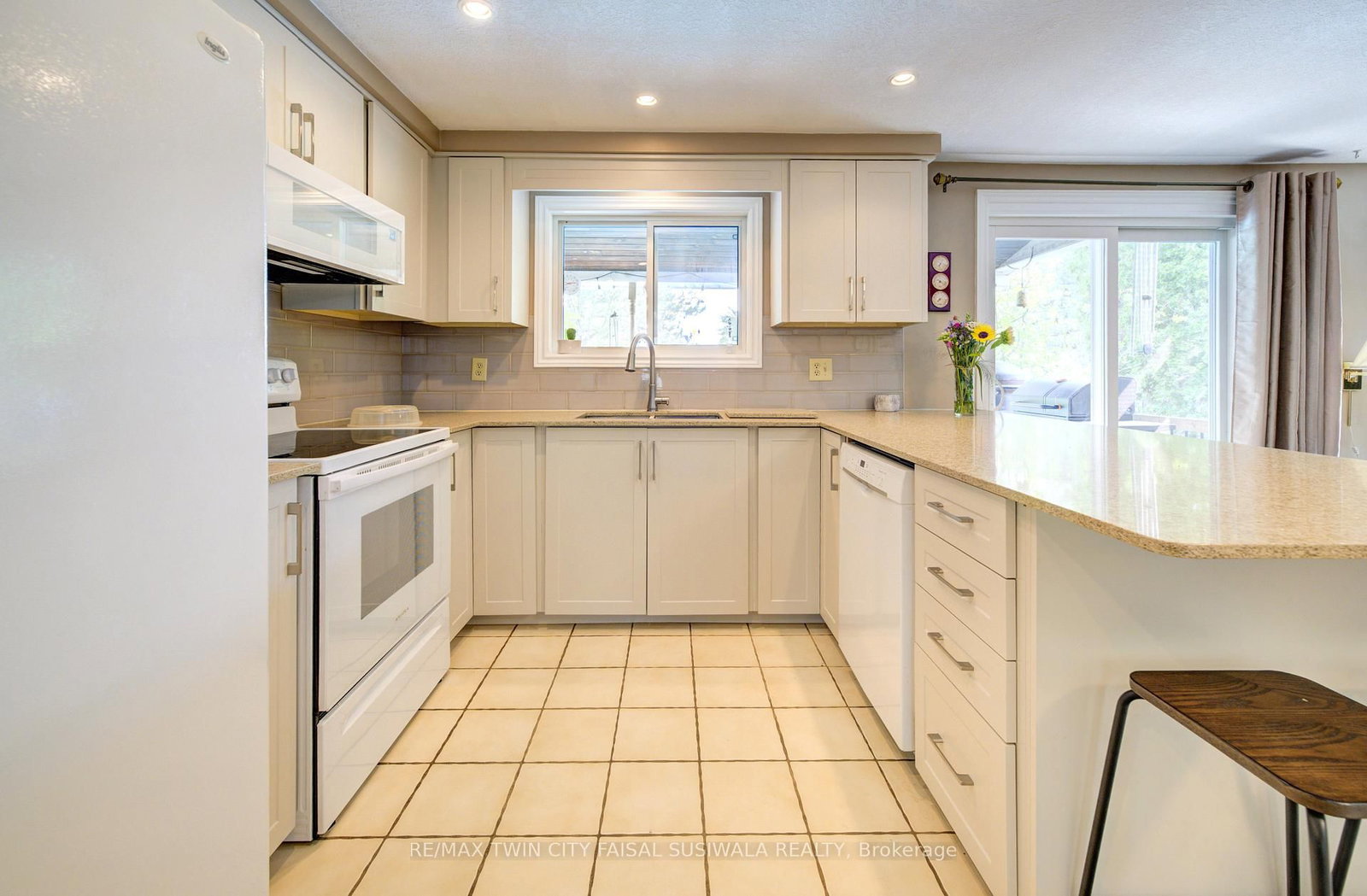 341 Cooper Street • Cambridge, ON photo 19