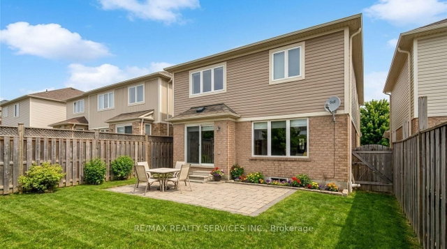 48 Fletcher Circle