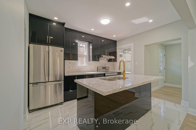 1509 Main Street E