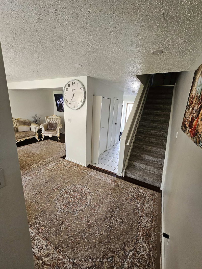home for sale on 24-89 Highview Avenue E