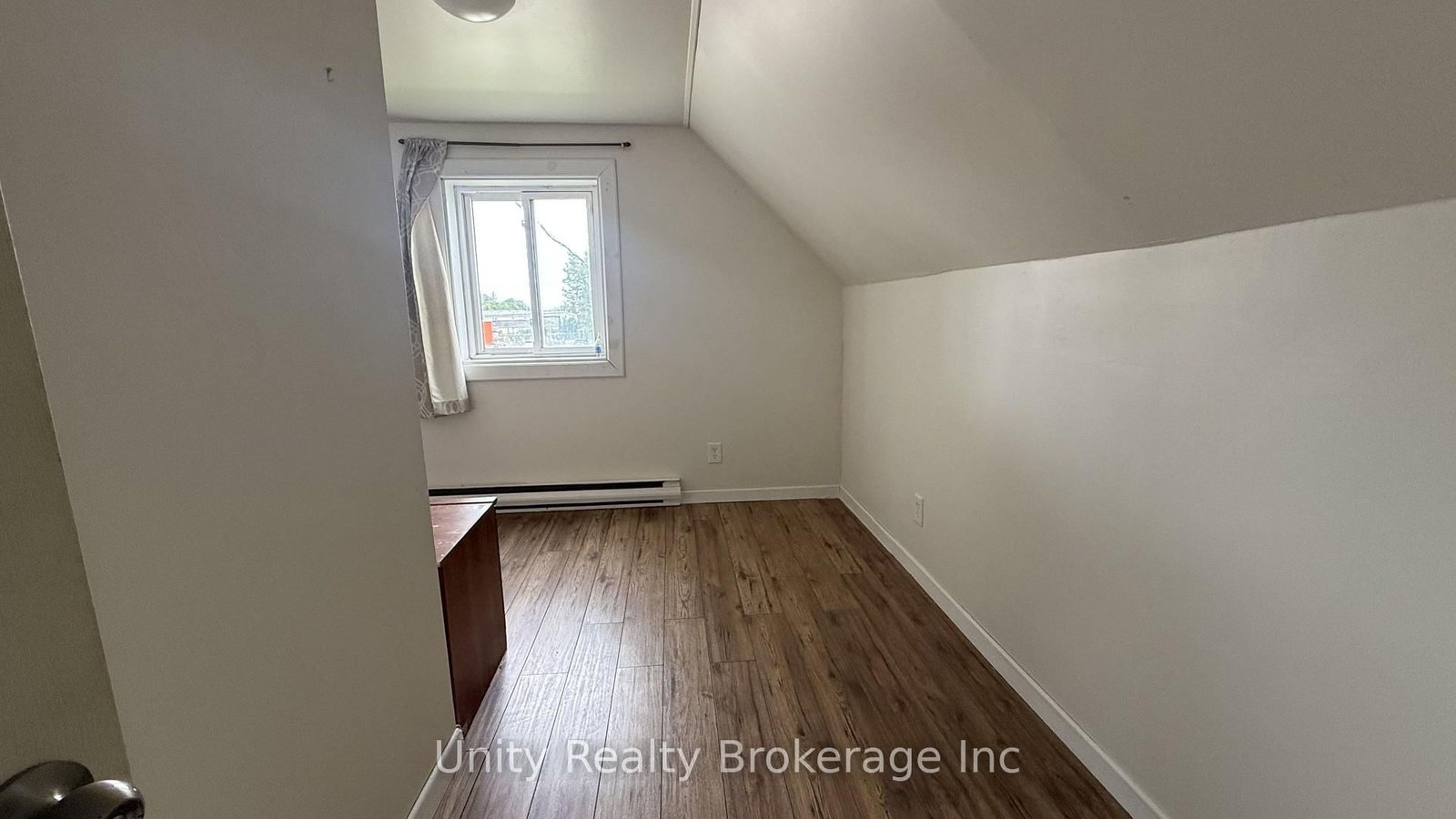 394 Bridge Street E • Belleville, ON photo 20