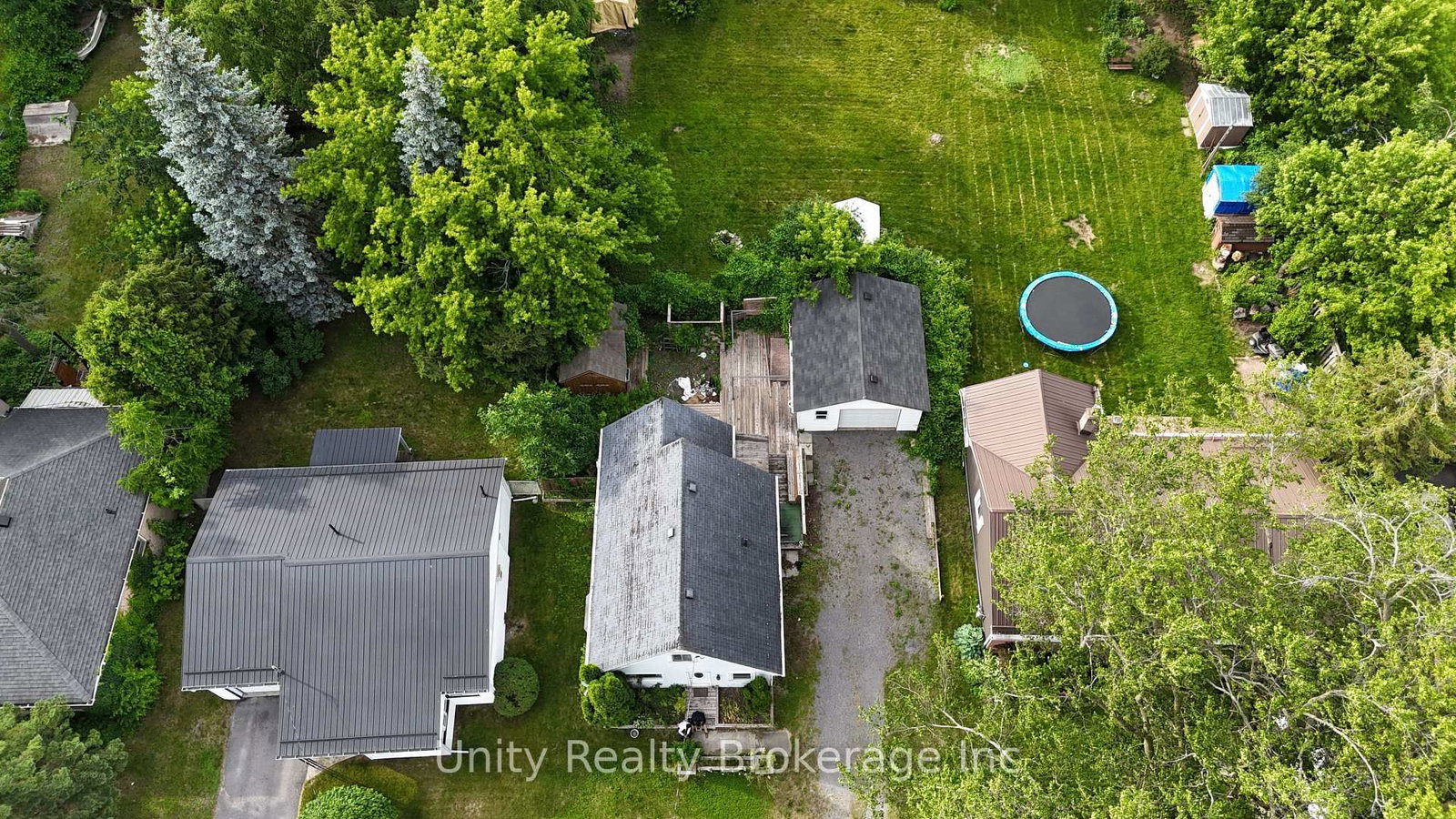 394 Bridge Street E • Belleville, ON photo 4