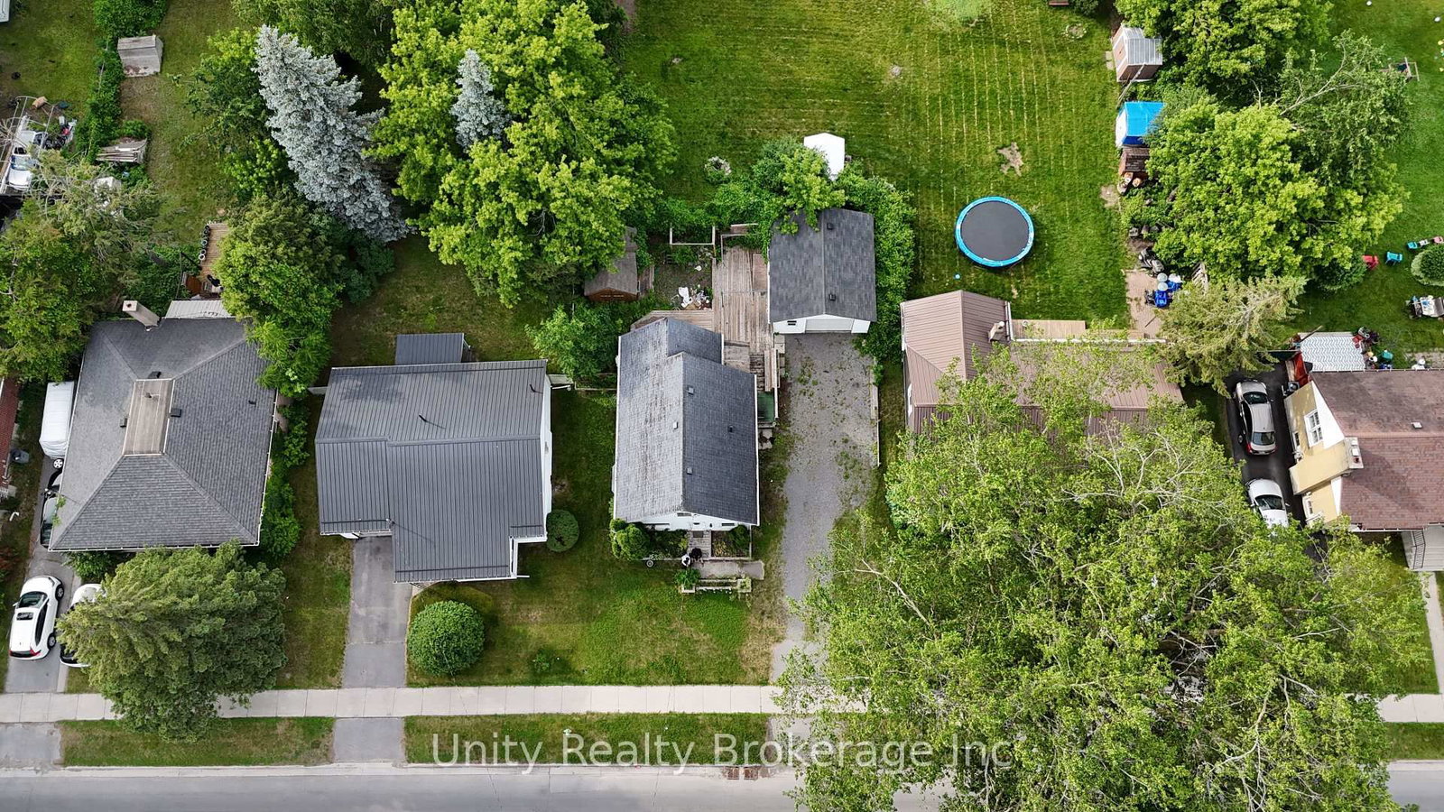 394 Bridge Street E • Belleville, ON photo 5