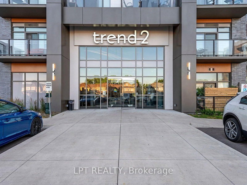 209 - 460 Dundas Street E