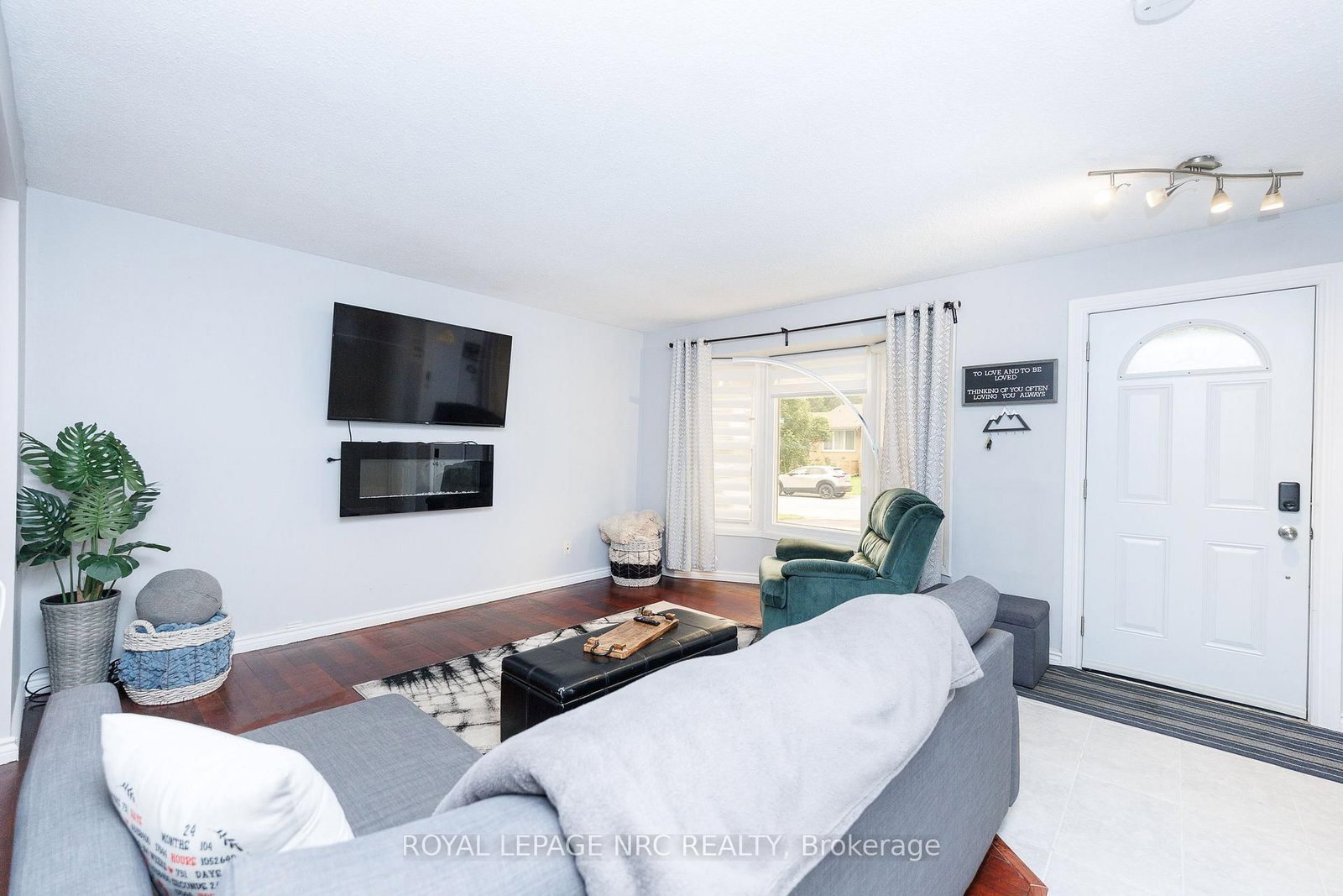 105 Ventura Drive • St. Catharines, ON photo 7