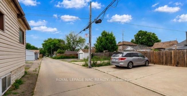 237 PALING Avenue • Hamilton, ON photo 11