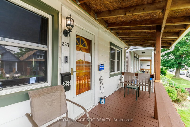 237 PALING Avenue