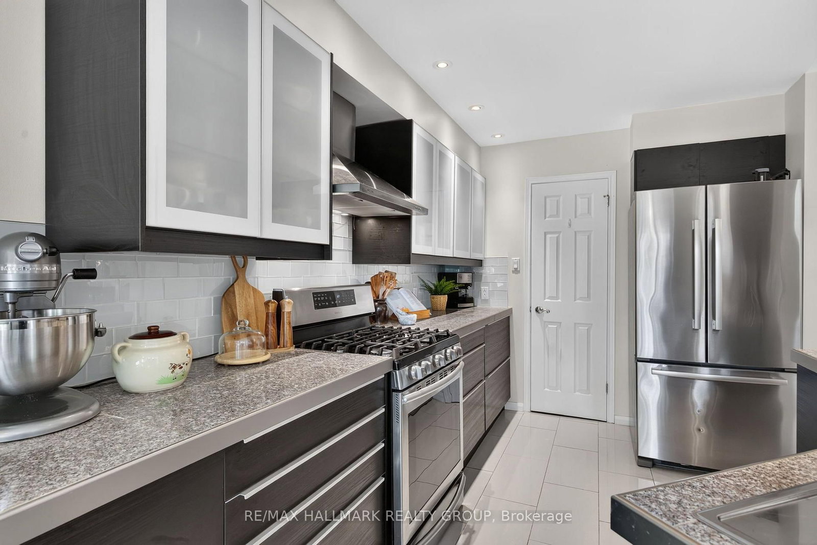 63 Palmadeo Drive • Ottawa, ON photo 18