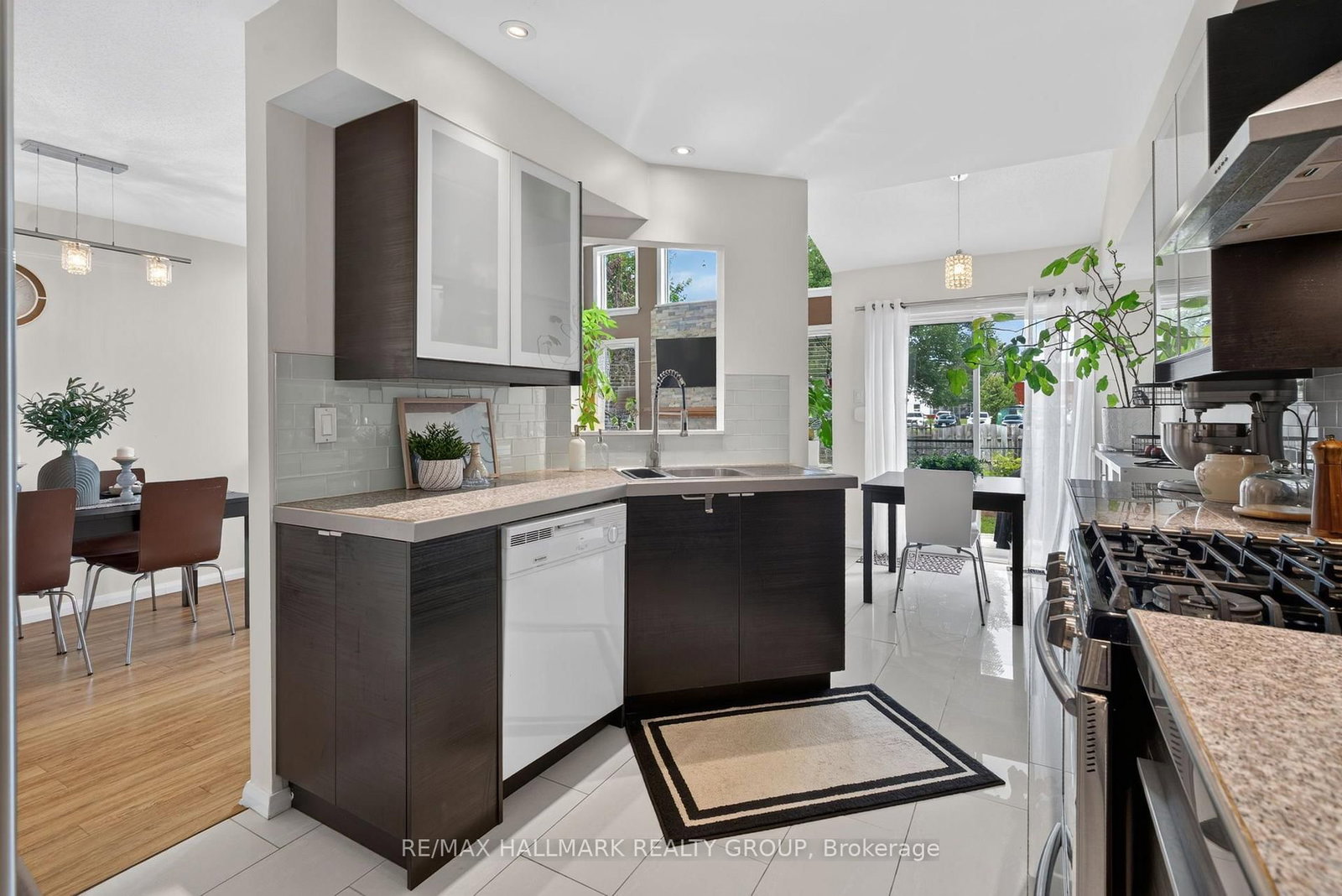 63 Palmadeo Drive • Ottawa, ON photo 19