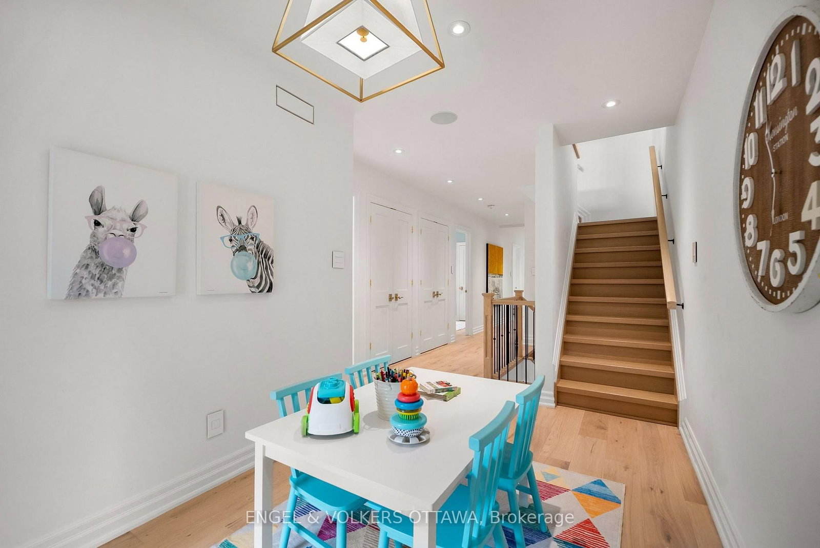 Detached House sold at 31 Woodlawn Avenue, Ottawa, Ontario, K1S 2S8 - Glebe - MLS: X13574792