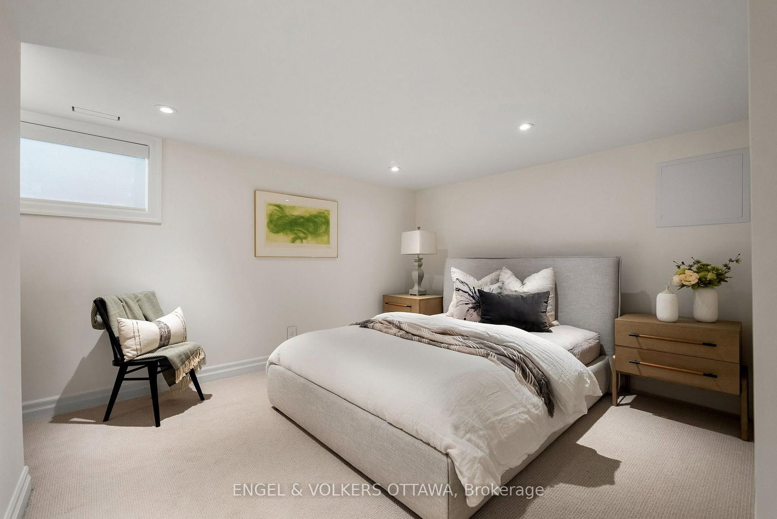 Detached House sold at 31 Woodlawn Avenue, Ottawa, Ontario, K1S 2S8 - Glebe - MLS: X13574792