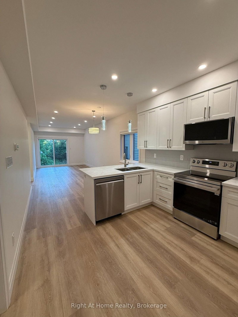 576B Guelph Street