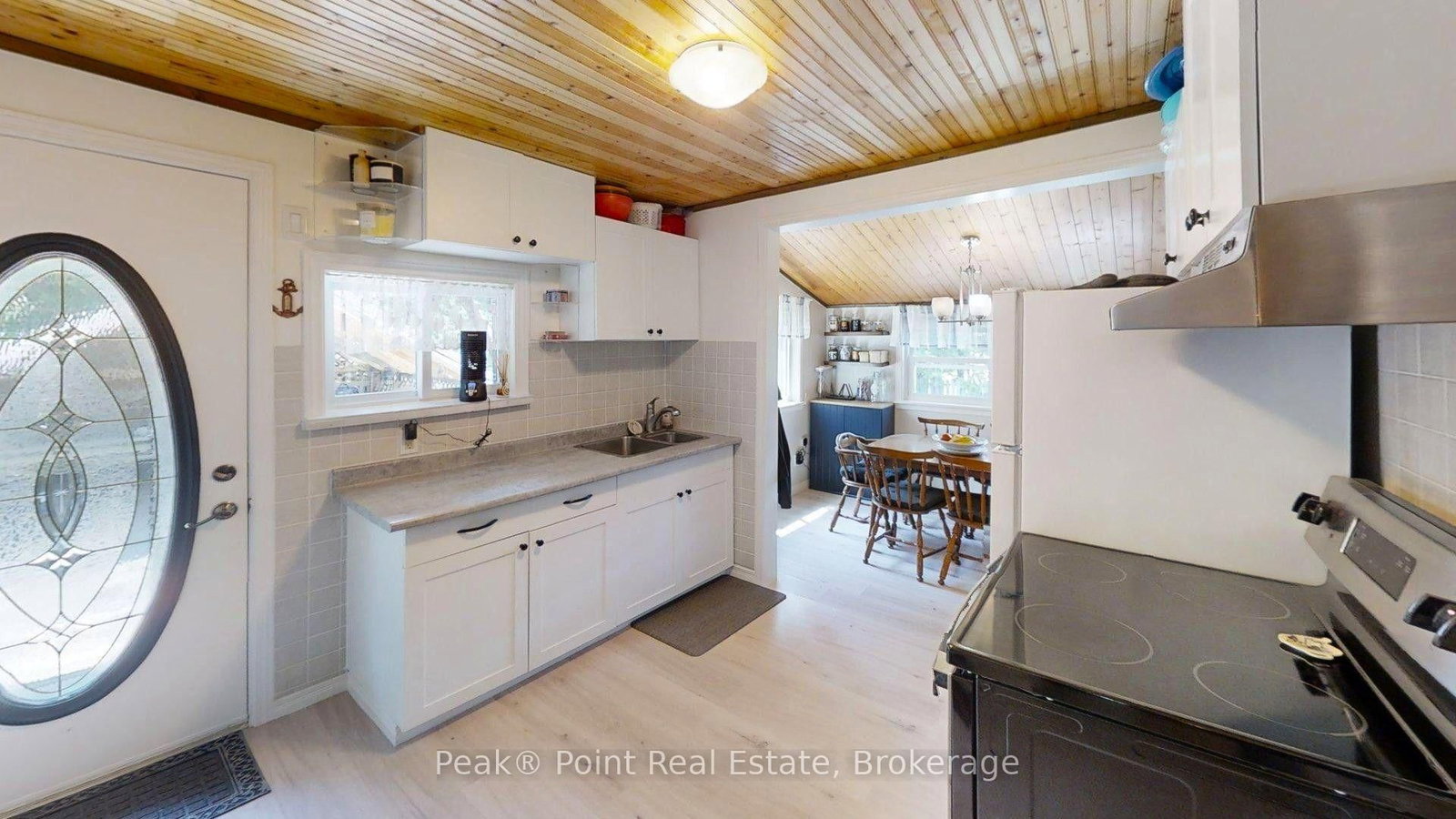 36 Barrie Avenue • South Bruce Peninsula, ON photo 16