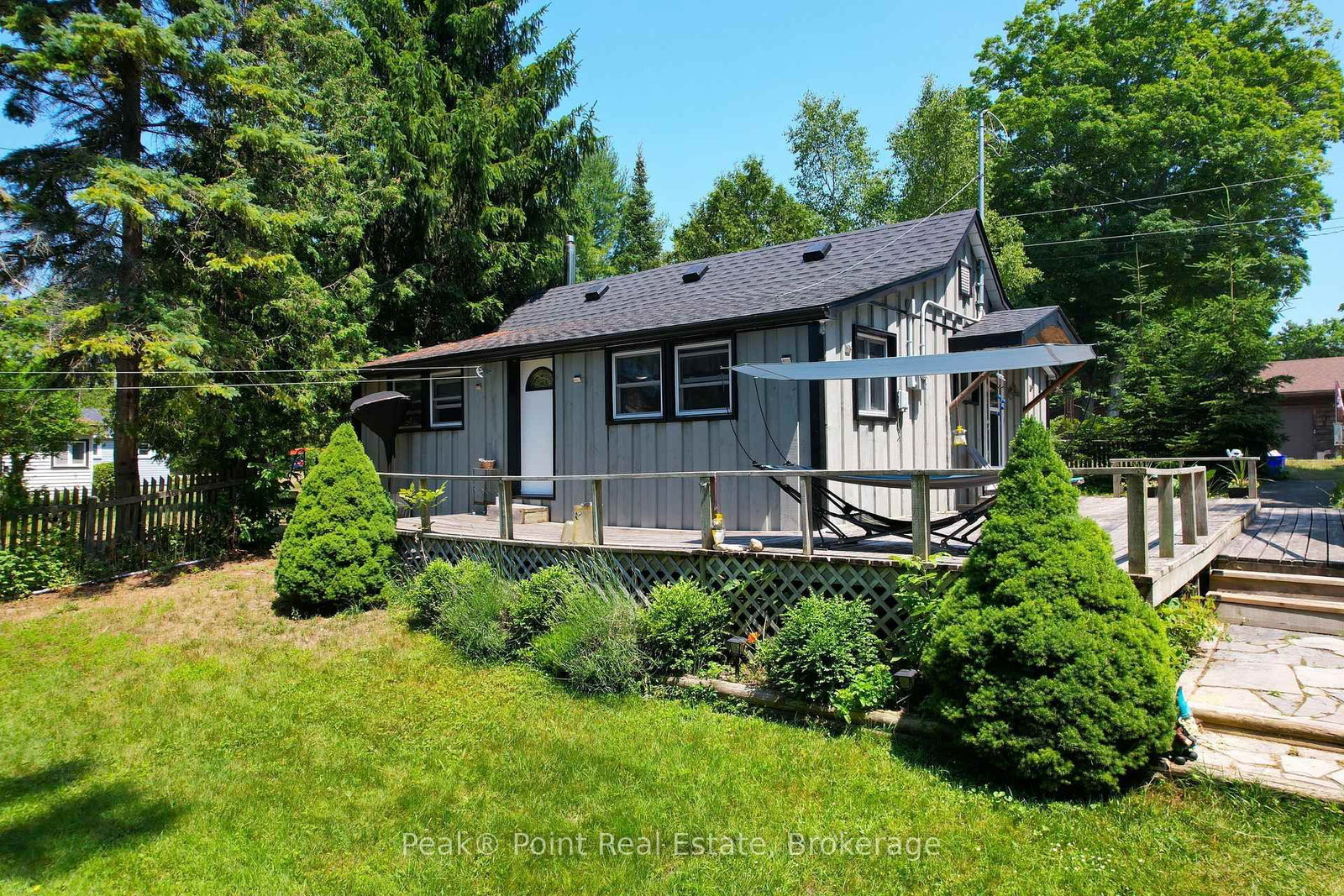 36 Barrie Avenue • South Bruce Peninsula, ON photo 4