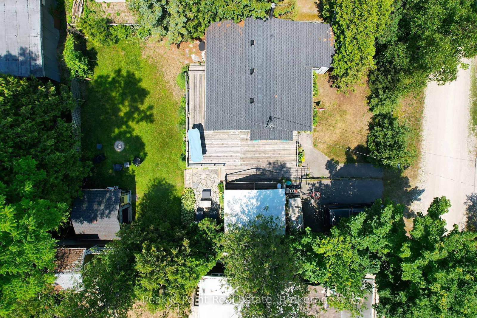 36 Barrie Avenue • South Bruce Peninsula, ON photo 9