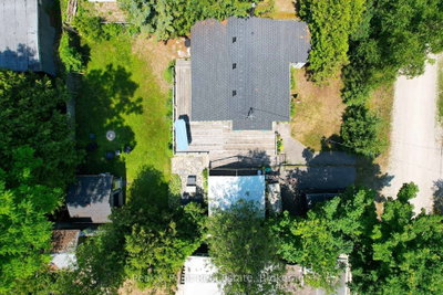 36 Barrie Avenue • South Bruce Peninsula, ON photo 9