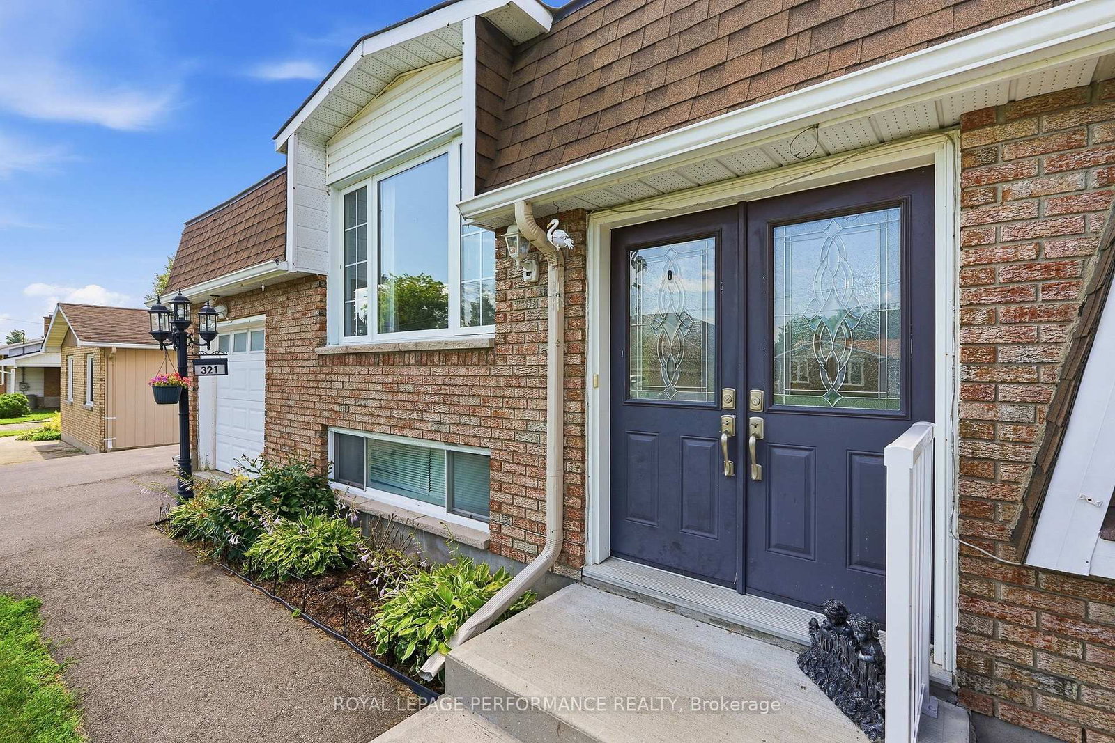321 Sainte-Anne Street • Clarence-Rockland, ON photo 3