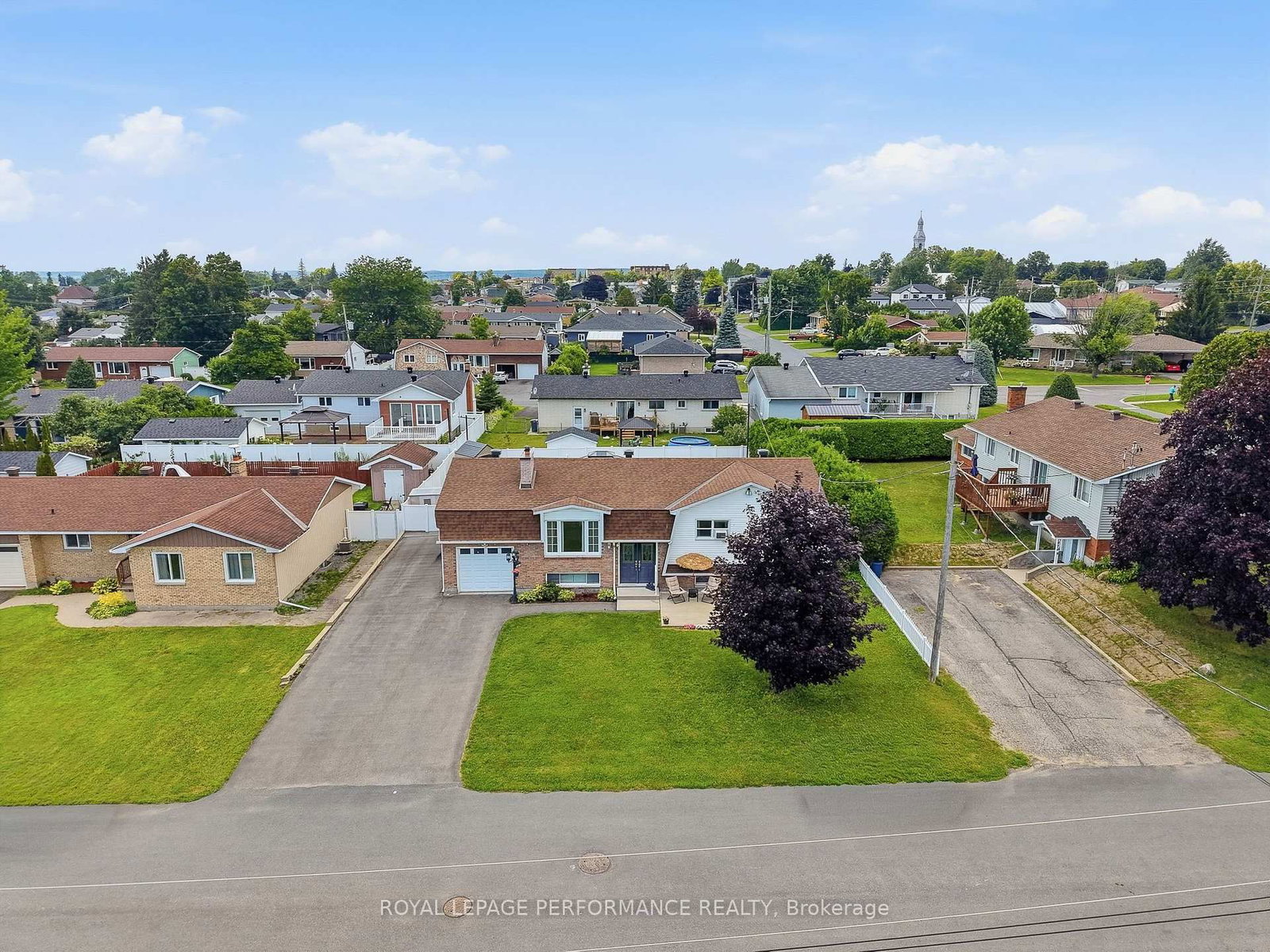 321 Sainte-Anne Street • Clarence-Rockland, ON photo 33