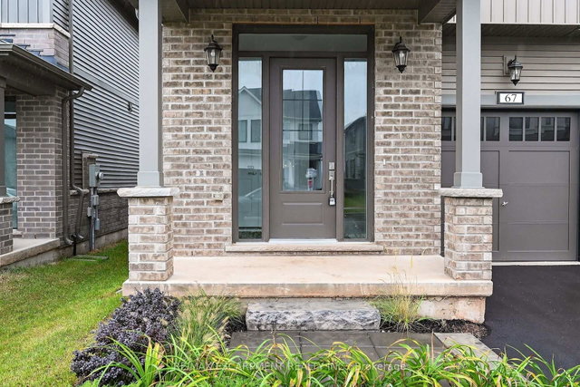 67 Starfire Crescent