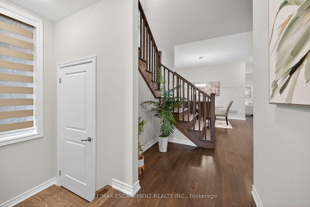 67 Starfire Crescent