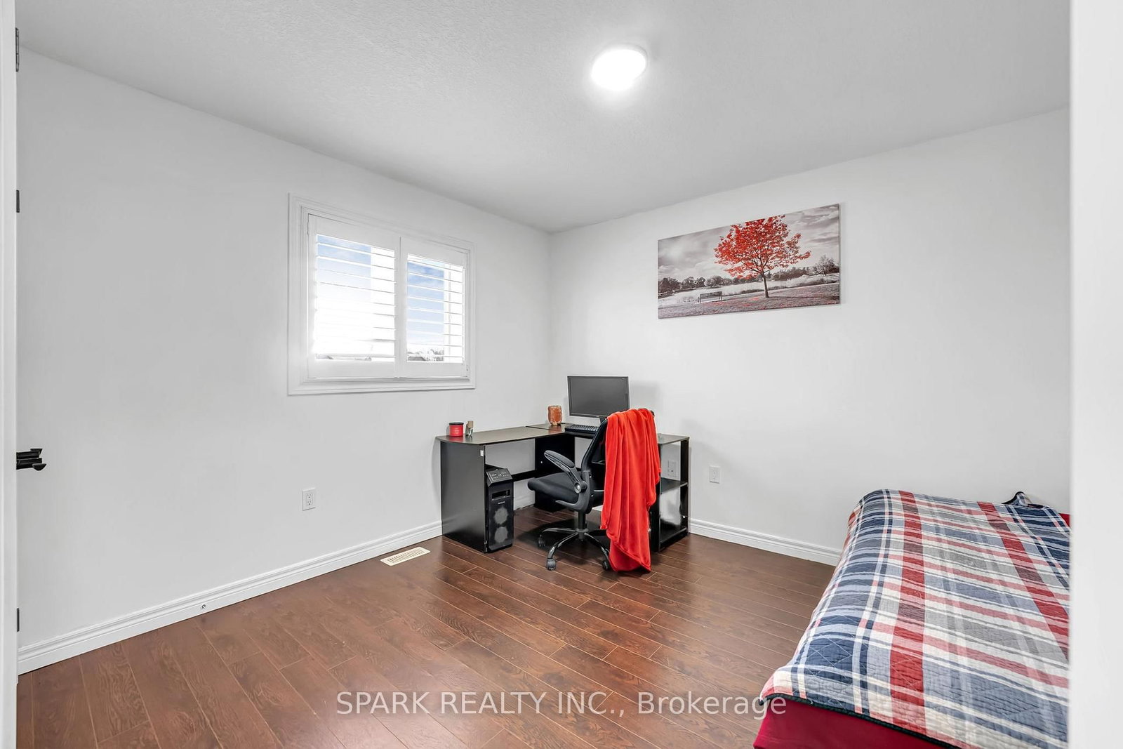 4 Cutts Crescent • Hamilton, ON photo 14