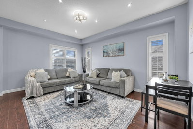 4 Cutts Crescent • Hamilton, ON photo 5