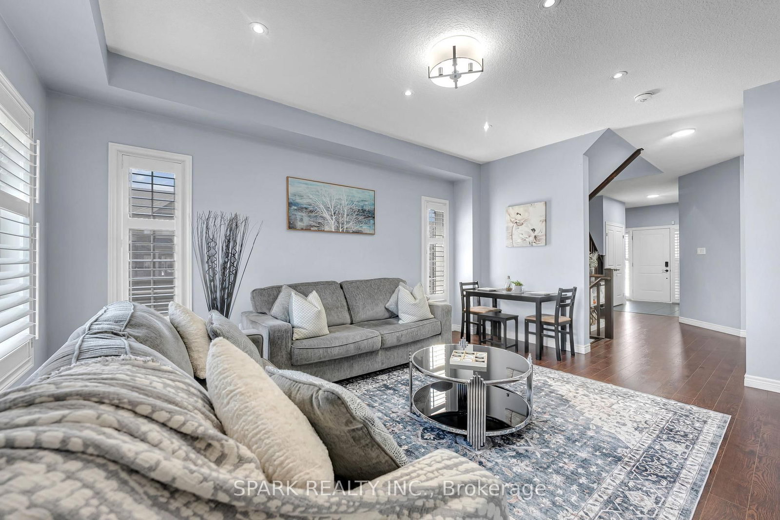 4 Cutts Crescent • Hamilton, ON photo 6