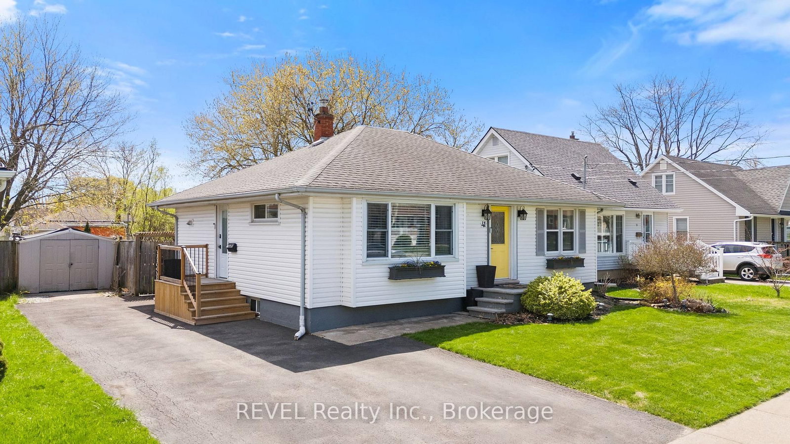41 Rose Avenue • Thorold, ON photo 3